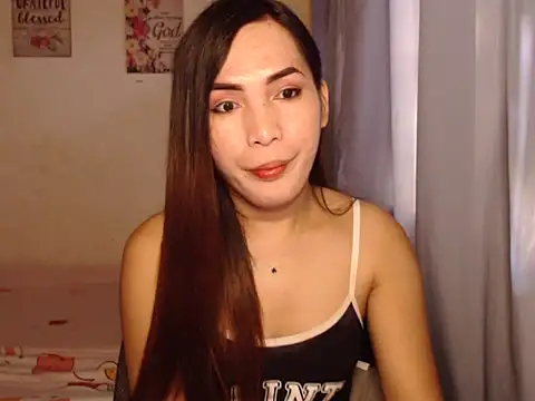 Snapshot of Msyensmith chatting on February 11, 2025, 4:44 am Msyensmith online show from February 11, 2025, 4:44 am