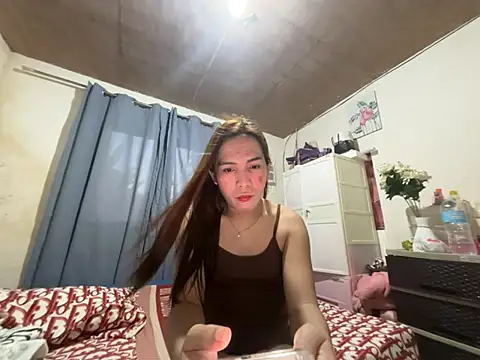 Snapshot of Msyensmith chatting on May 21, 2026, 9:27 am Msyensmith online show from May 21, 2026, 9:27 am