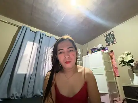 Snapshot of Msyensmith chatting on May 27, 2026, 5:04 am Msyensmith online show from May 27, 2026, 5:04 am