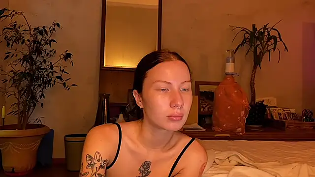 Snapshot of elfess chatting on September 16, 2025, 2:07 pm elfess online show from September 16, 2025, 2:07 pm