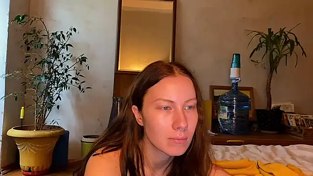 Snapshot of elfess chatting on September 24, 2025, 10:40 am elfess online show from September 24, 2025, 10:40 am