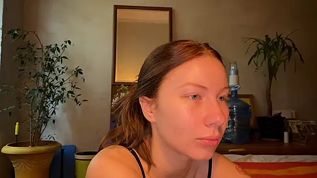 Snapshot of elfess chatting on October 5, 2025, 6:45 am elfess online show from October 5, 2025, 6:45 am