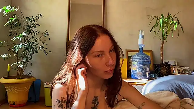 Snapshot of elfess chatting on October 8, 2025, 10:02 am elfess online show from October 8, 2025, 10:02 am