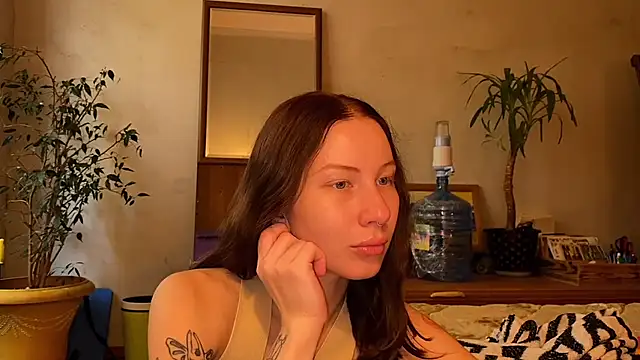 Snapshot of elfess chatting on October 10, 2025, 7:29 am elfess online show from October 10, 2025, 7:29 am