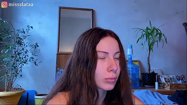 Snapshot of elfess chatting on November 19, 2025, 10:15 am elfess online show from November 19, 2025, 10:15 am