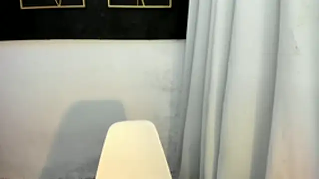 hotstellacumxxx online show from December 2, 2025, 8:26 pm