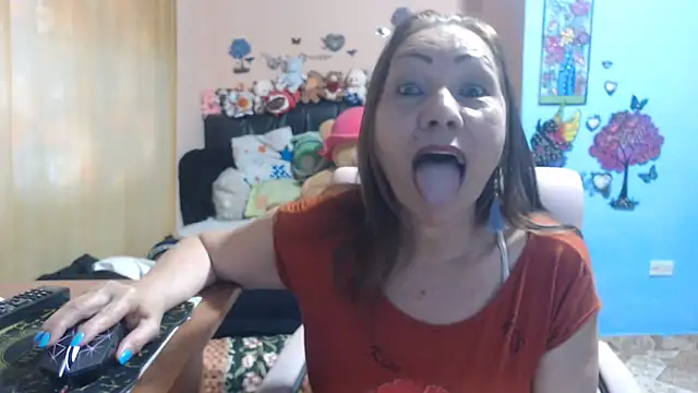 milfeddy  online show from April 22, 2026, 12:18 pm