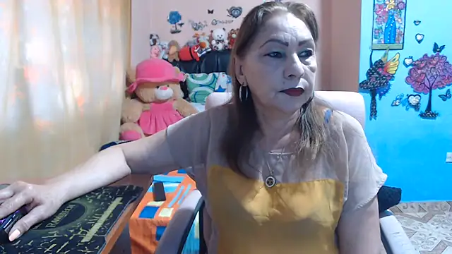 milfeddy  online show from June 15, 2026, 7:49 pm