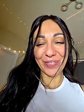 Snapshot of LeticiaWoods chatting on February 19, 2026, 12:23 pm LeticiaWoods online show from February 19, 2026, 12:23 pm