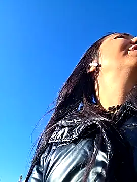 Snapshot of LeticiaWoods chatting on March 15, 2026, 12:33 pm LeticiaWoods online show from March 15, 2026, 12:33 pm