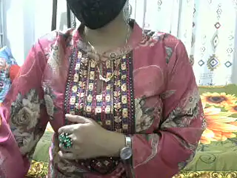 cutebengaligirl online show from December 25, 2024, 1:10 am