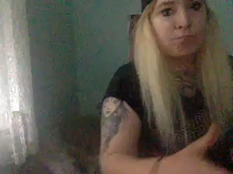 alexabunni online show from October 8, 2025, 1:20 pm