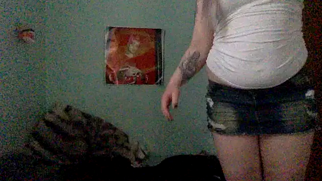 alexabunni online show from February 22, 2026, 3:32 pm