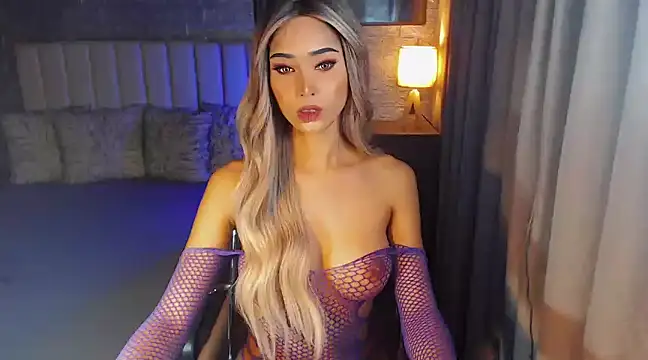 Miss Amandaversace online show from February 18, 2025, 5:31 am