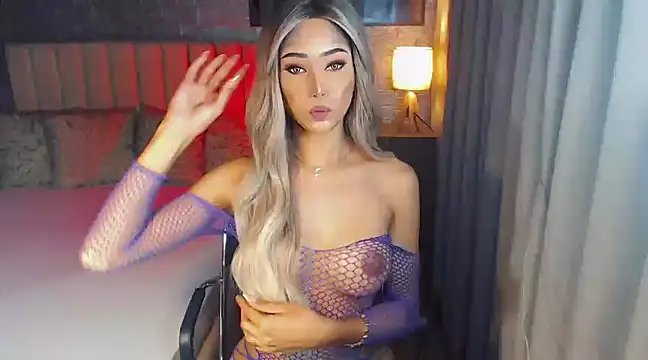 Miss Amandaversace online show from February 23, 2025, 3:45 am