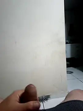 Sergioju09 online show from December 18, 2025, 12:27 am