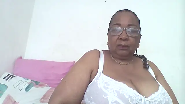 Snapshot of KinkyRicoSaisyours chatting on November 6, 2025, 6:03 am KinkyRicoSaisyours online show from November 6, 2025, 6:03 am