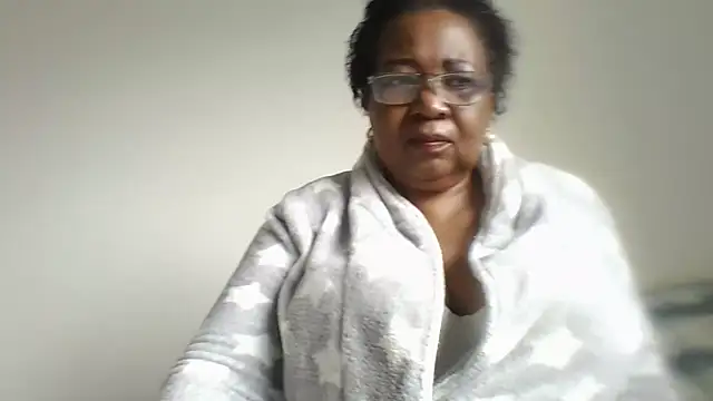 KinkyRicoSaisyours online show from May 5, 2026, 8:33 am