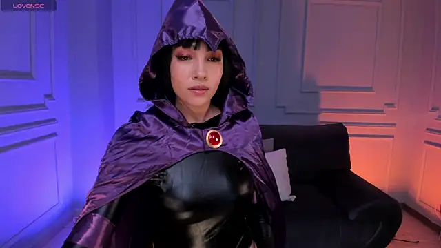 Snapshot of RossieRhoades chatting on October 31, 2025, 8:43 pm RossieRhoades online show from October 31, 2025, 8:43 pm