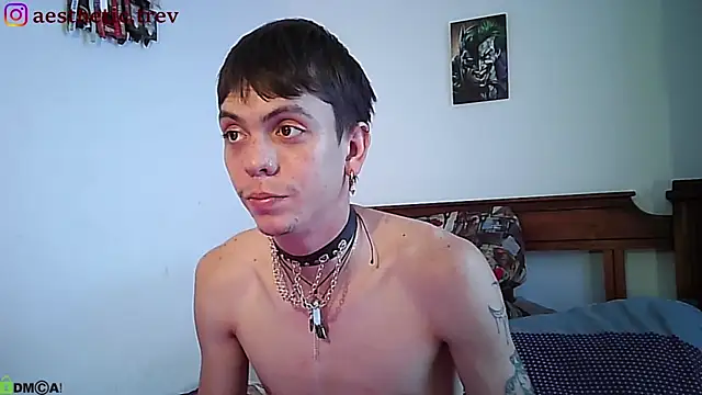 Snapshot of Twink_Temptation chatting on January 14, 2025, 3:15 pm Twink Temptation online show from January 14, 2025, 3:15 pm