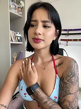 Snapshot of Ale_Lewis chatting on December 14, 2024, 7:25 pm Ale Lewis online show from December 14, 2024, 7:25 pm