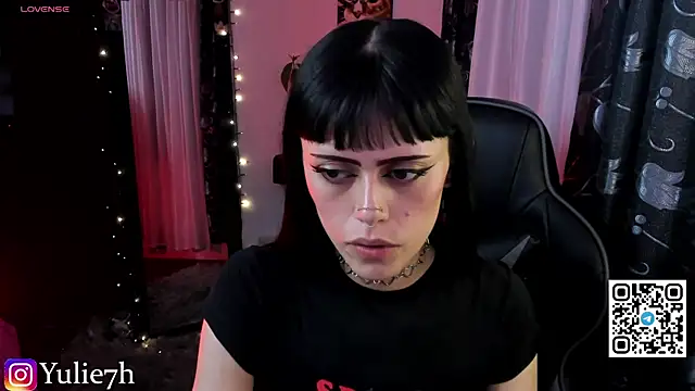  Jessy Moon  online show from August 9, 2026, 12:12 am