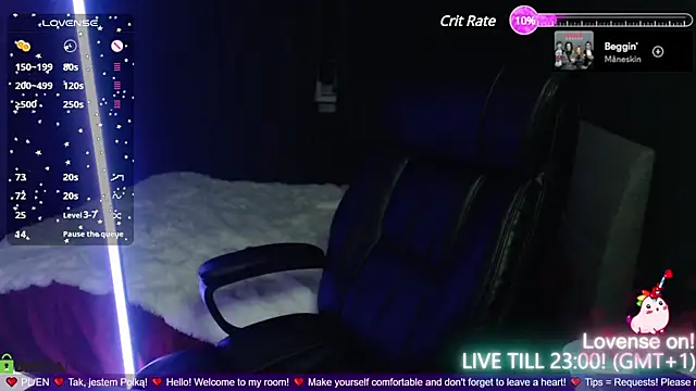 strawberry muffin online show from February 3, 2025, 5:56 pm