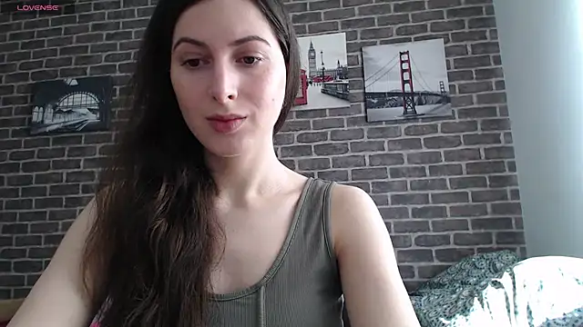  Hot Lady  online show from December 25, 2024, 2:23 pm