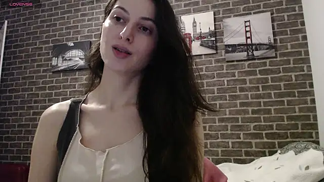  Hot Lady  online show from January 6, 2025, 7:13 pm