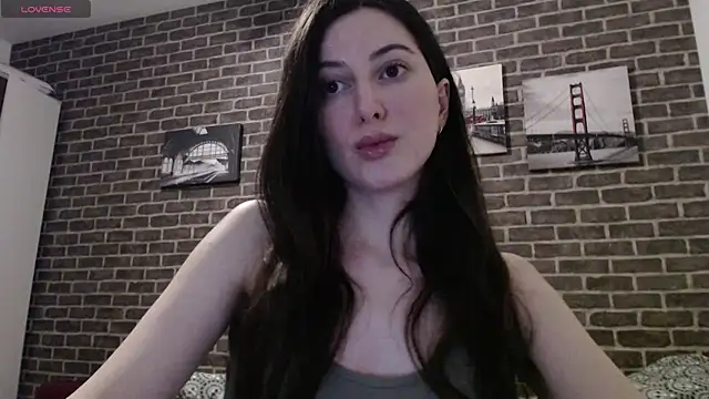  Hot Lady  online show from February 2, 2025, 7:35 pm