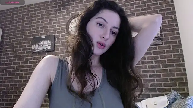  Hot Lady  online show from March 5, 2025, 5:39 pm