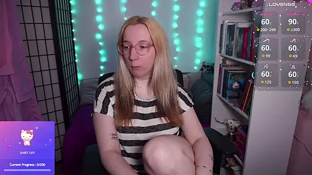 Snapshot of JustKerry chatting on October 13, 2025, 8:36 am JustKerry online show from October 13, 2025, 8:36 am