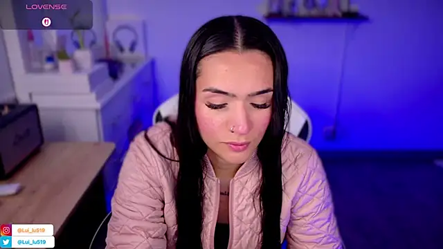 ImLui lu online show from October 31, 2025, 8:43 pm