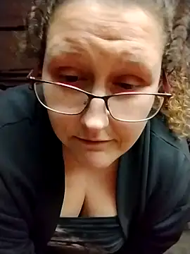 MissMagicMushroom online show from December 19, 2024, 8:34 am