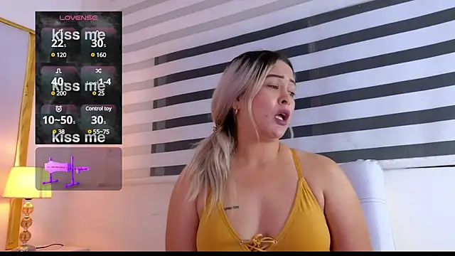 WANDAFOXX1 online show from January 30, 2025, 7:07 am