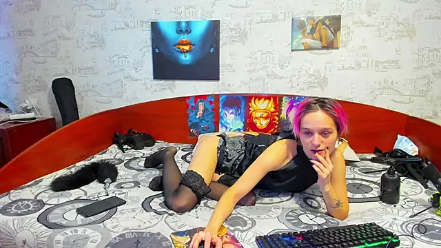 KagamiTayga online show from January 19, 2025, 8:07 am