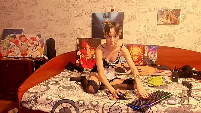 KagamiTayga online show from November 3, 2025, 2:51 pm