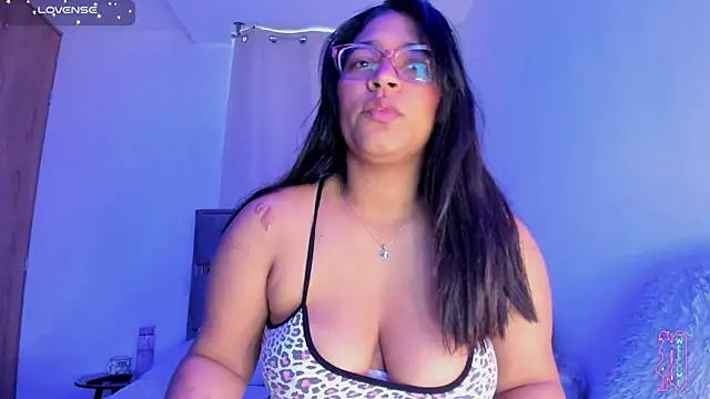Snapshot of iriss_25 chatting on June 25, 2026, 11:26 am iriss 25 online show from June 25, 2026, 11:26 am