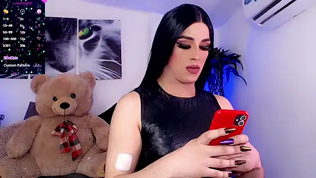 Sophiesweet5 online show from February 9, 2025, 6:47 pm