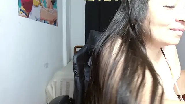 Victoriaevans1 online show from May 8, 2026, 5:29 pm