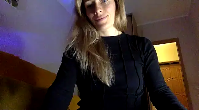 RebeccaMartinez online show from March 15, 2025, 9:09 am