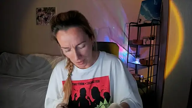 Snapshot of RebeccaMartinez chatting on October 10, 2025, 11:20 am RebeccaMartinez online show from October 10, 2025, 11:20 am