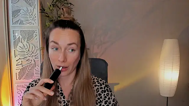 RebeccaMartinez online show from February 10, 2026, 10:19 am