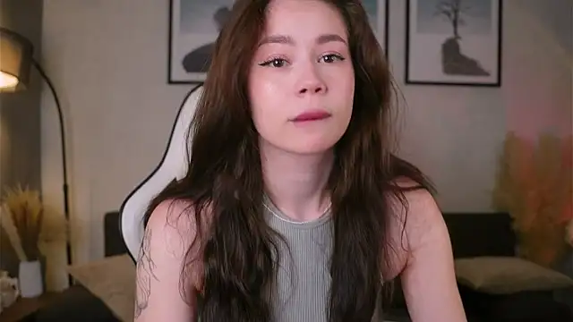 AuroraMari online show from December 17, 2025, 11:22 pm