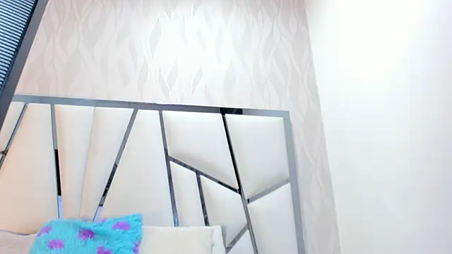 Snapshot of kimberly7_ chatting on October 6, 2025, 11:40 am kimberly7  online show from October 6, 2025, 11:40 am