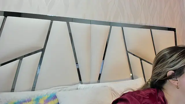 Snapshot of kimberly7_ chatting on October 10, 2025, 11:42 am kimberly7  online show from October 10, 2025, 11:42 am