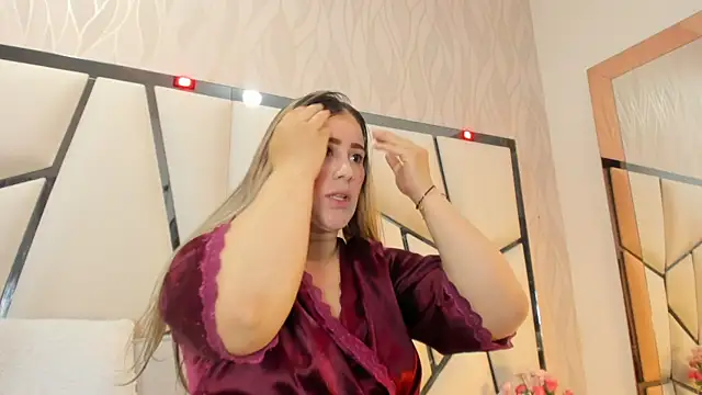 Snapshot of kimberly7_ chatting on October 21, 2025, 11:44 am kimberly7  online show from October 21, 2025, 11:44 am