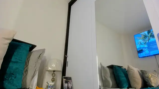 Snapshot of rachel_evansxx chatting on March 24, 2026, 8:36 pm rachel evansxx online show from March 24, 2026, 8:36 pm