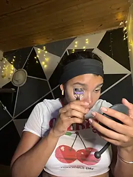 emilyharber online show from October 5, 2025, 7:12 pm