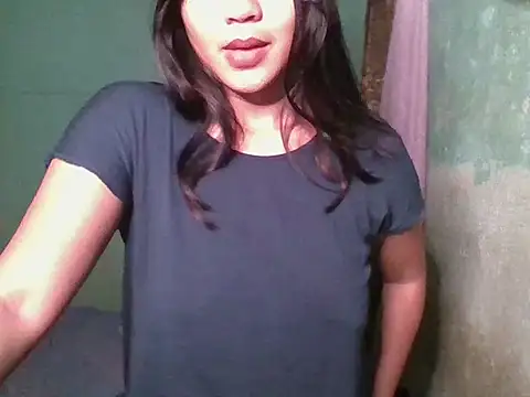  smiling4u  online show from December 5, 2025, 8:23 am